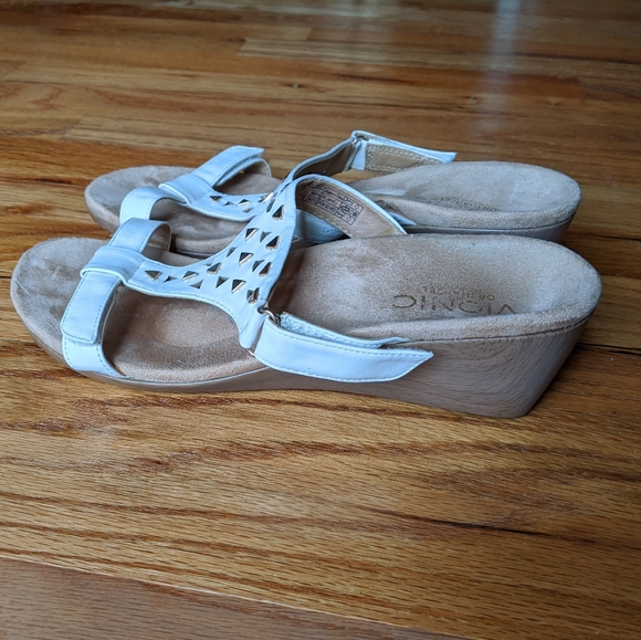 Vionic Wedge Sandals - Picture 3 of 8